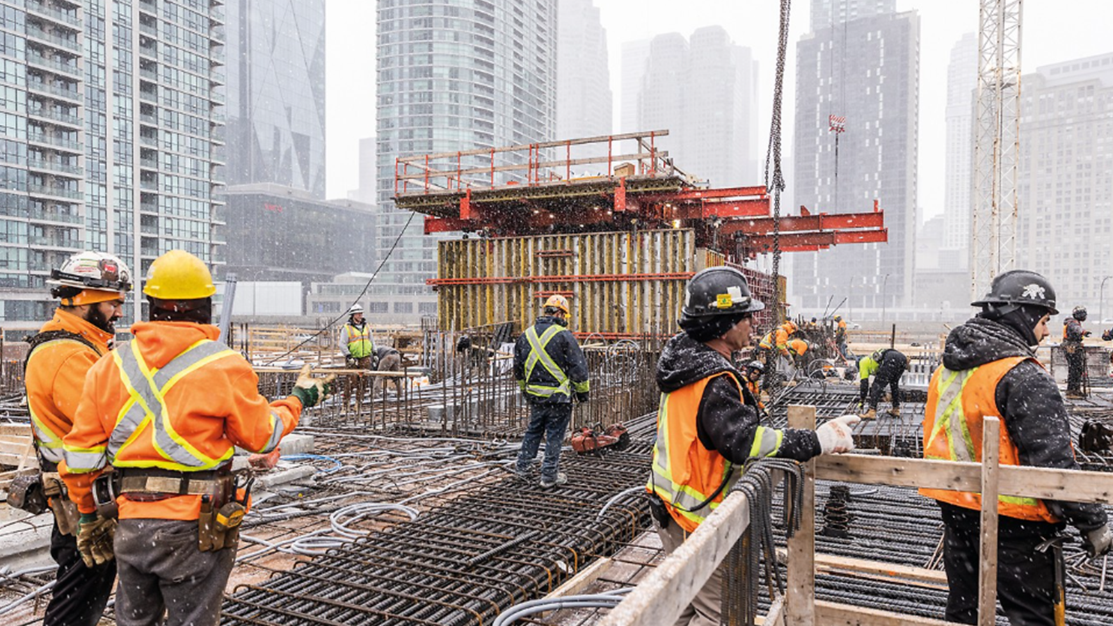 PERI engineers designed the core system to switch efficiently from low-rise to high-rise core geometry without rebuilding the whole system.