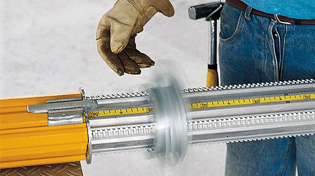 <p>Low weight, high load-bearing capacity, an integrated measuring tape and the self-cleaning thread are the basis for the rapid success of MULTIPROP around the world.</p><br/>
